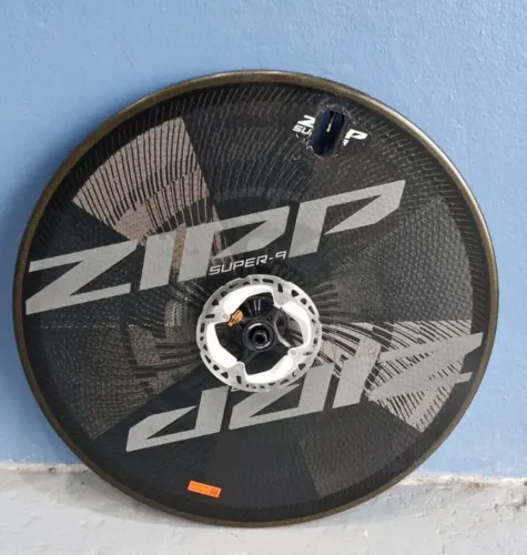 Roda Zipp Super 9 - Fechada