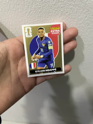 Carta legend mbappe ouro,valor negociável