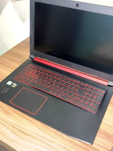 Acer Nitro 5 Gamer i7 32GB RAM GTX 1050 SSD<br><br>500GB + HD 2TB