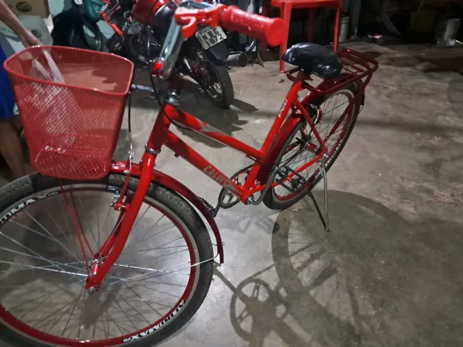 Bicicleta semi nova