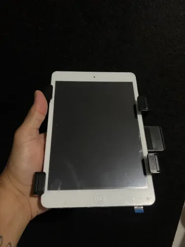 iPad mini 1ª geração 32gb chip e Wi-Fi 