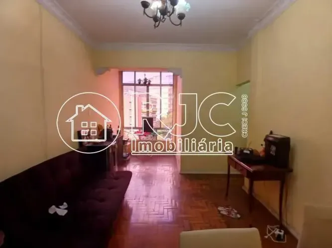 Imóvel para venda possui 58 metros quadrados com 2 quartos em Tijuca - Rio de Janeiro - RJ