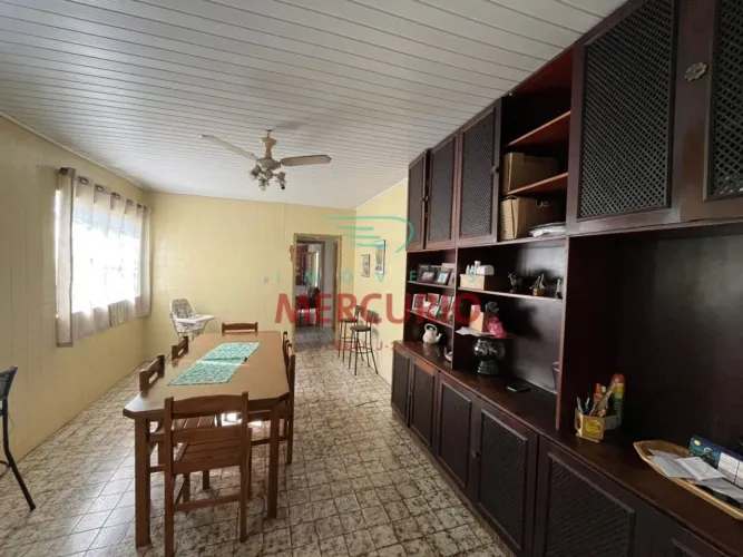 Casa à Venda ou Locação na Vila Bela, 3 quartos, 2 banheiros Bauru/SP
