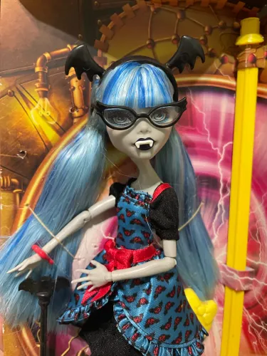 Boneca Monster High Freaky Fusion