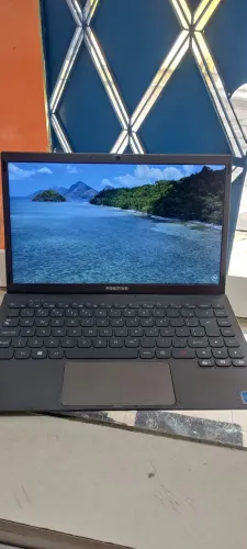 Notebook seminovo tudo funcionando perfeitamente 