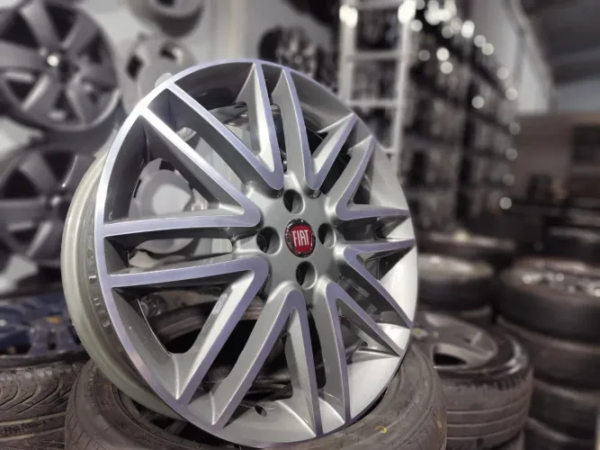 Rodas aro 18" Fiat Punto Sporting- Tala 6"- Aceito Cartão