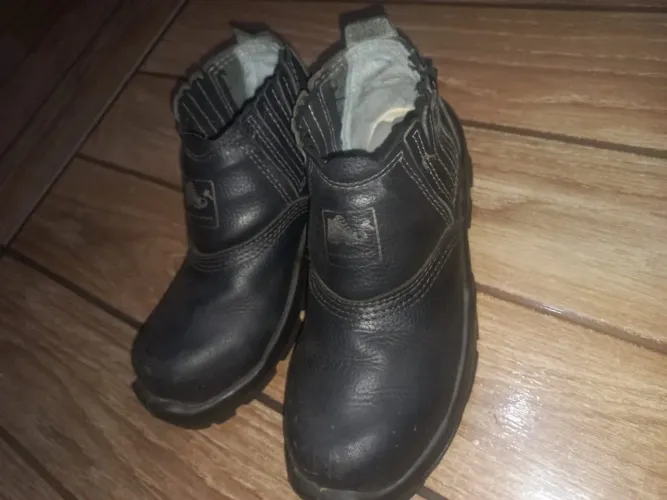 Vede-se bota