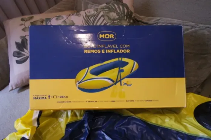 R$150,00! BOTE INFLÁVEL MOR C/ REMOS E INFLADOR. USADO SÓ 1X. ATÉ 95KG. SHOW!