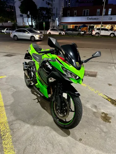 Kawasaki Ninja 400