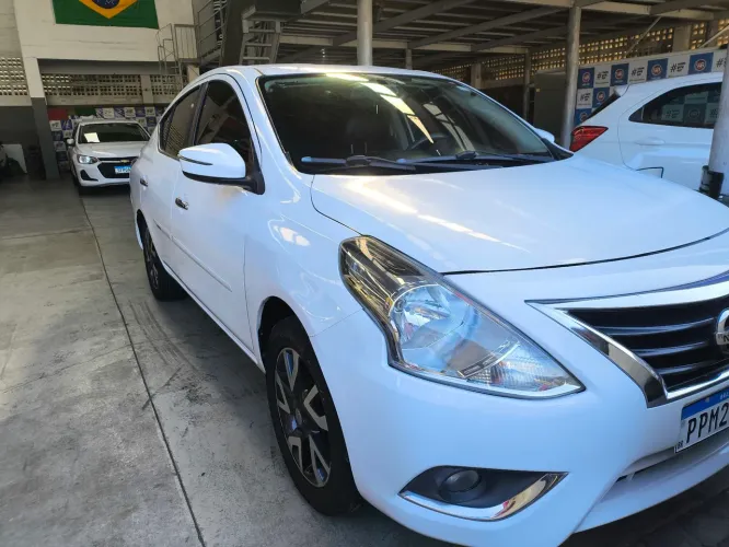 Nissan Versa SL 1.6 16V Flexstart 4P Mec. 2016