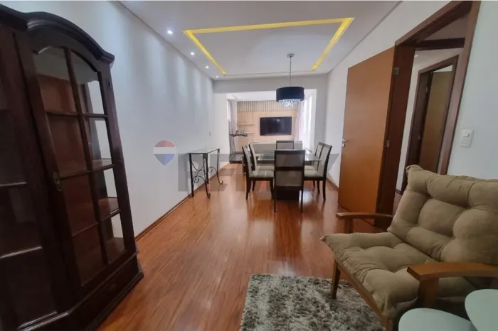 Apartamento Semi-Mobiliado no Centro: Conforto e Praticidade!