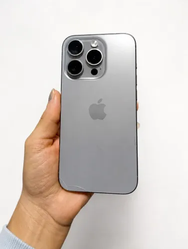 iPhone 15 pro 128 GB