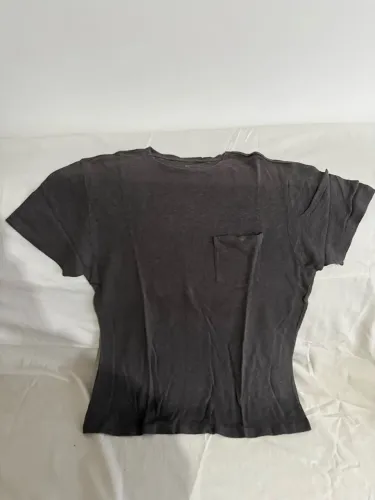T-shirt Foxton com Bolso (Cinzento Escuro) - Excelente Estado - Tamanho G