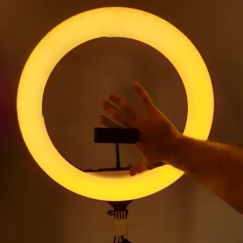 Ring Light LED YQ-460A Profissional com Tripé e Controle de Temperatura