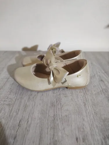 Sapato infantil Pampili dourado