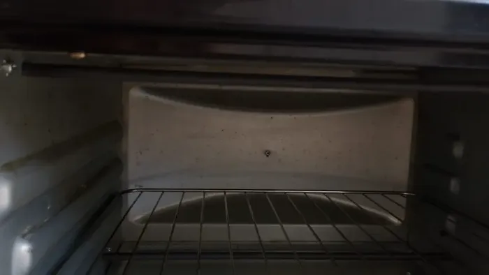 Forno eletrico pequeno.