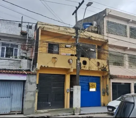 Prédio Comercial e Resid. na Av. Centenário c/ Rod. Mangueirão.