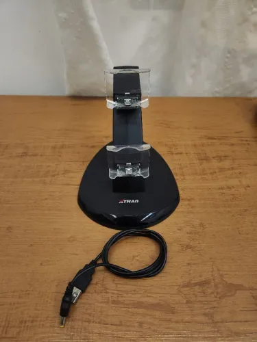 Base Carregadora Dupla Usada da XTrad para Controles de PS4 (ler observações)