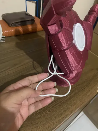 Luminária homem de ferro