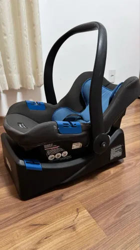 Bebê conforto Burigotto com cadeirinha pra carro
