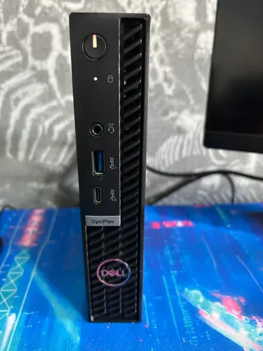 Dell Optiplex Mini 7020 I5 14th 24mb de cache -14 cores - 32GB ddr5 - 1TB nvm2 classe 35