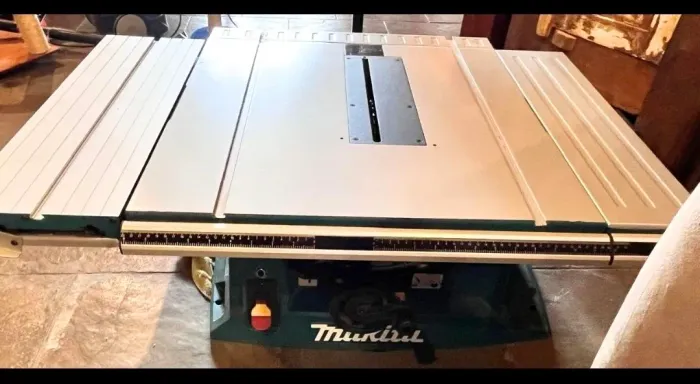 Bancada Makita nova