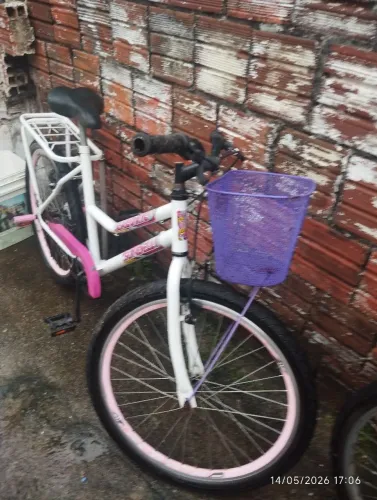 Vendo bicicleta Ceci aro 24 novinha