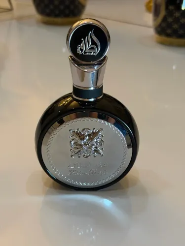 Perfumes originais Lattafa, novos nunca usados