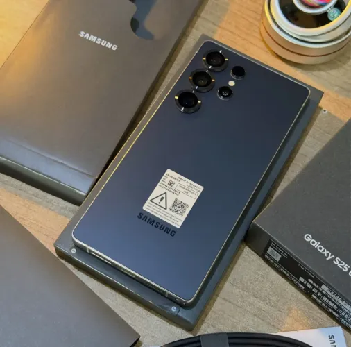 Galaxy S25 Ultra 512GB 1 Mês de uso - Loja Física