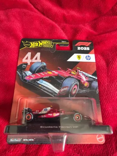 Hotwheels Premium F1 Ferrari #44 Lewis Hamilton