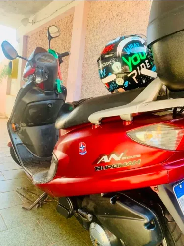 Troco Suzuki Burgmam por Carro