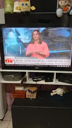 Tv Sony 42 polegadas detalhe tela tela 2hdmi VGA converso digital nela sem controle
