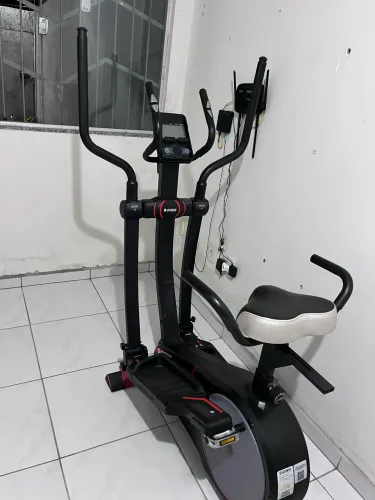 Vendo Bicicleta ergométrica e simulador de caminhada da Polishop