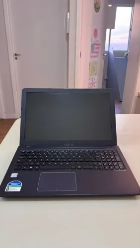 Notebook ASUS Core i3 - SSD 256 GB - Excelente Conservação