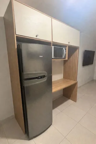 Armário Planejado e Pia de Porcelanato