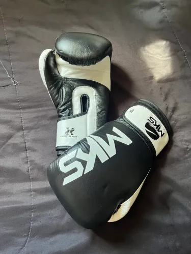 Luva de Boxe (MKS)