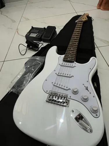Kit guitarra mxt zera sem uso MOOER GE100 zera PRA VENDER LOGO