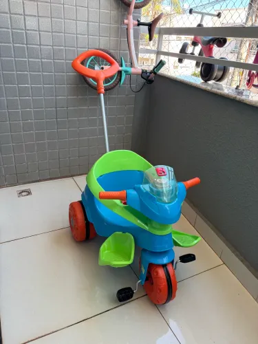 Triciclo infantil