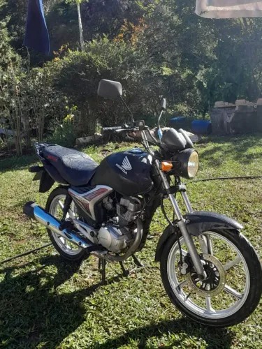 Moto em ótimo estado pego XRE 300 