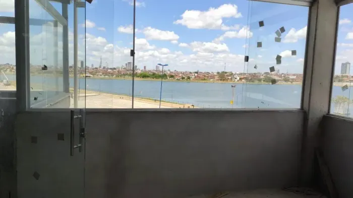 GALPAO NO ANEL DE CONTORNO DE FEIRA DE SANTANA BAHIA COM 450 m2