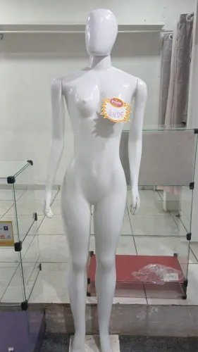 Manequim feminino