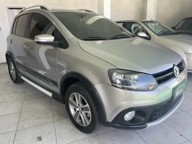 Volkswagen Crossfox 1.6 MI Total Flex 8V 5P 2011