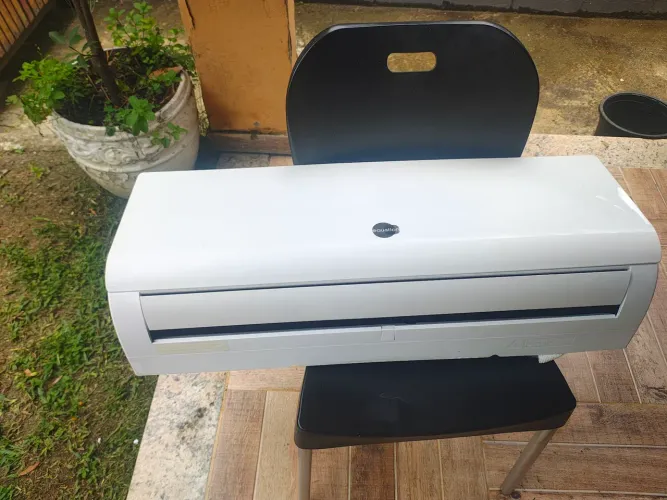 Evaporadora 9000 BTUs conservadissima