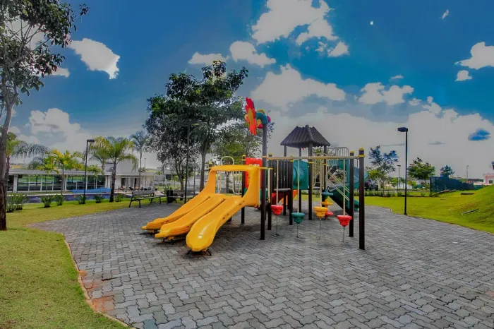 Terreno à venda no Condomínio Alphaville I em Uberlândia