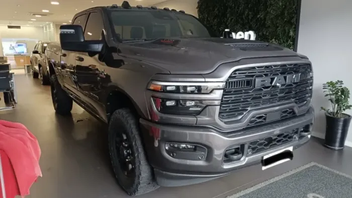 Ram 3500 Laram.6.7 Night Ed.tb CD 4X4 Die. 2025
