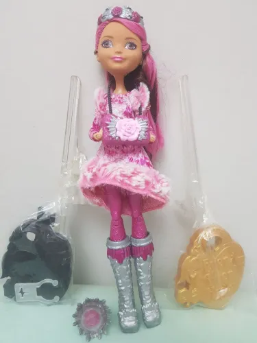 Boneca Ever After High Briar Beauty Epic Winter 
