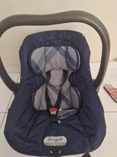 Bebê conforto para automóvel