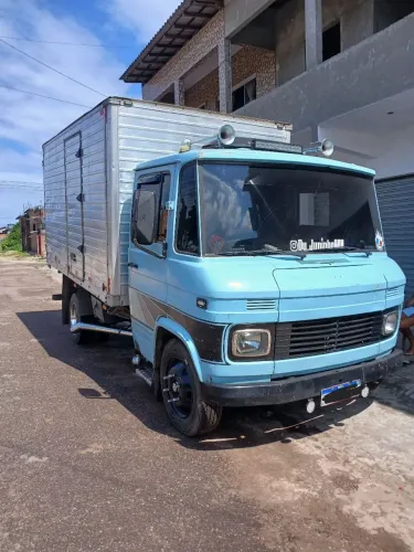 Mercedes 608 D