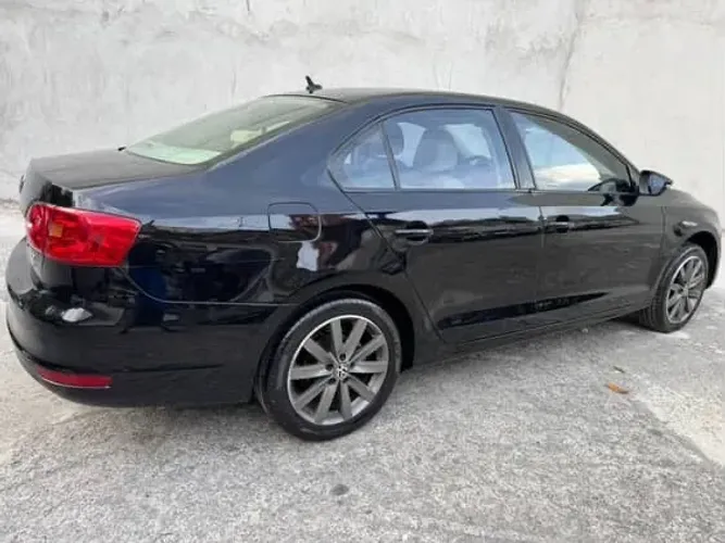 Volkswagen Jetta Comfortline 2.0 T.flex 8V 4P Tipt. 2014