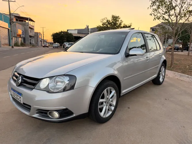 Volkswagen Golf Sportline 1.6 MI Total Flex 8V 4P 2011